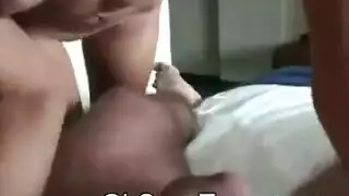 هواة عرقي الجنس لعق طوق