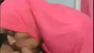 عاهرة محجبة تشتهي تُنك من الخلف والوضعية التبشيرية في فيلم إباحي