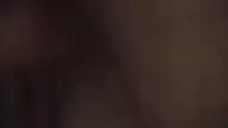 حفلة جنس جامعية: شاب يصور بورنو عنيف مع صديقته الفاجرة