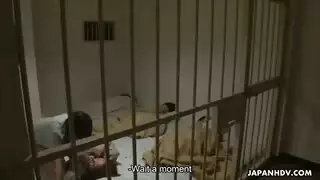 محبوسات ومثارة: مشهد سحاقي بكسي مشعر