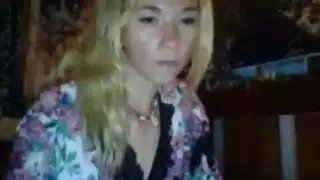 استمناء بزاوية الشخص الأول: شاهد هذه الفتاة الروسية تصل للنشوة مرارًا