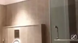 أبيض المداعبة
