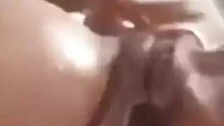 لعبة فرج العربية الحارة تنتهي بقذف عسلي ممتع