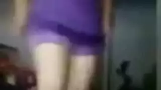 امً تصيد ولدها وهو يتفرج سكس