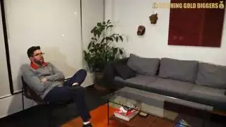 بنت تتناك من اربع اولاد