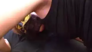 جلسة سابرينا المنفردة الصريحة: عاهرة عربية تبلغ النشوة أمام إباحيات فرنسية هواة