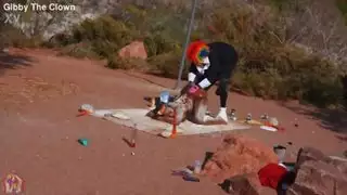 مشكلة مطبخ شهوانية: استخدمت الديك الرومي النيء للاستمناء القاسي