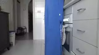 إباحية شرجية محرمة: زوجة الأب تستسلم مؤخرتها لقضيب ابن زوجها الصلب