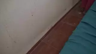 العاهرة التركية للتنظيف تحمل مؤخرتها الكبيرة من رئيسها الإنجليزي