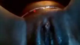  العاهرة الشابة تخدم أصدقاء والدها في تسجيل سري