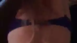 لقاء سريع لكاميرون في شقتها مع قضيب صلب مجهول