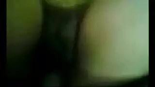 فتاة عربية نارية تُنكح بعمق في فرجها